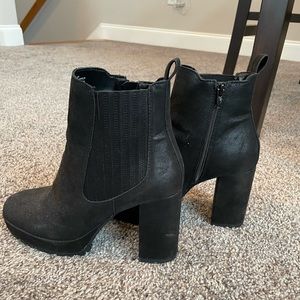 dsw black platform booties